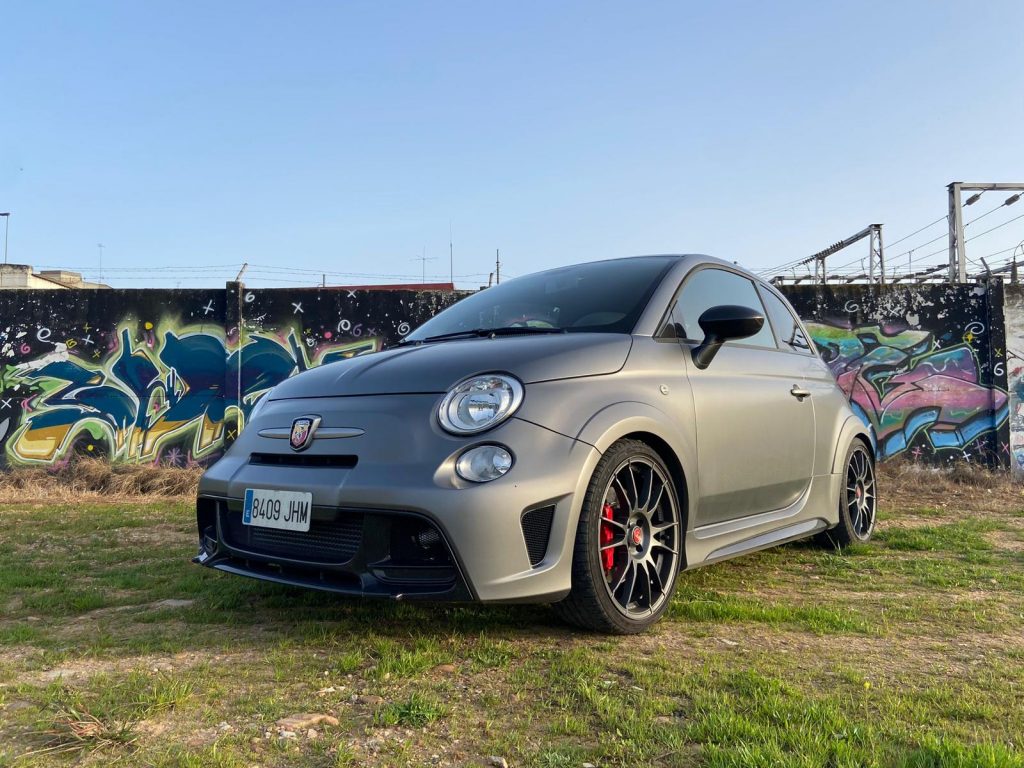 prueba abarth 695 biposto